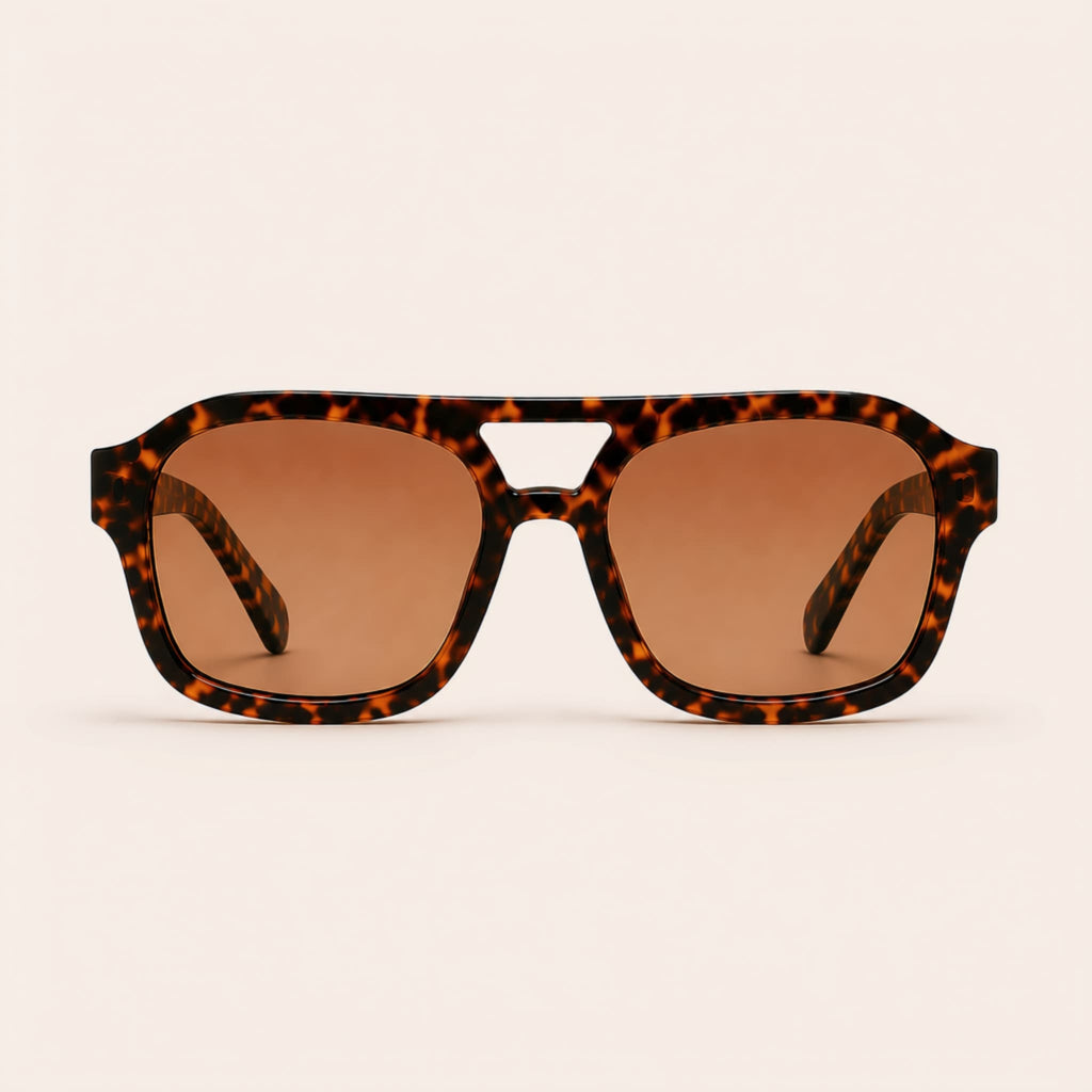 Sunglass Model brisa oversize  frontal view variant amber tea