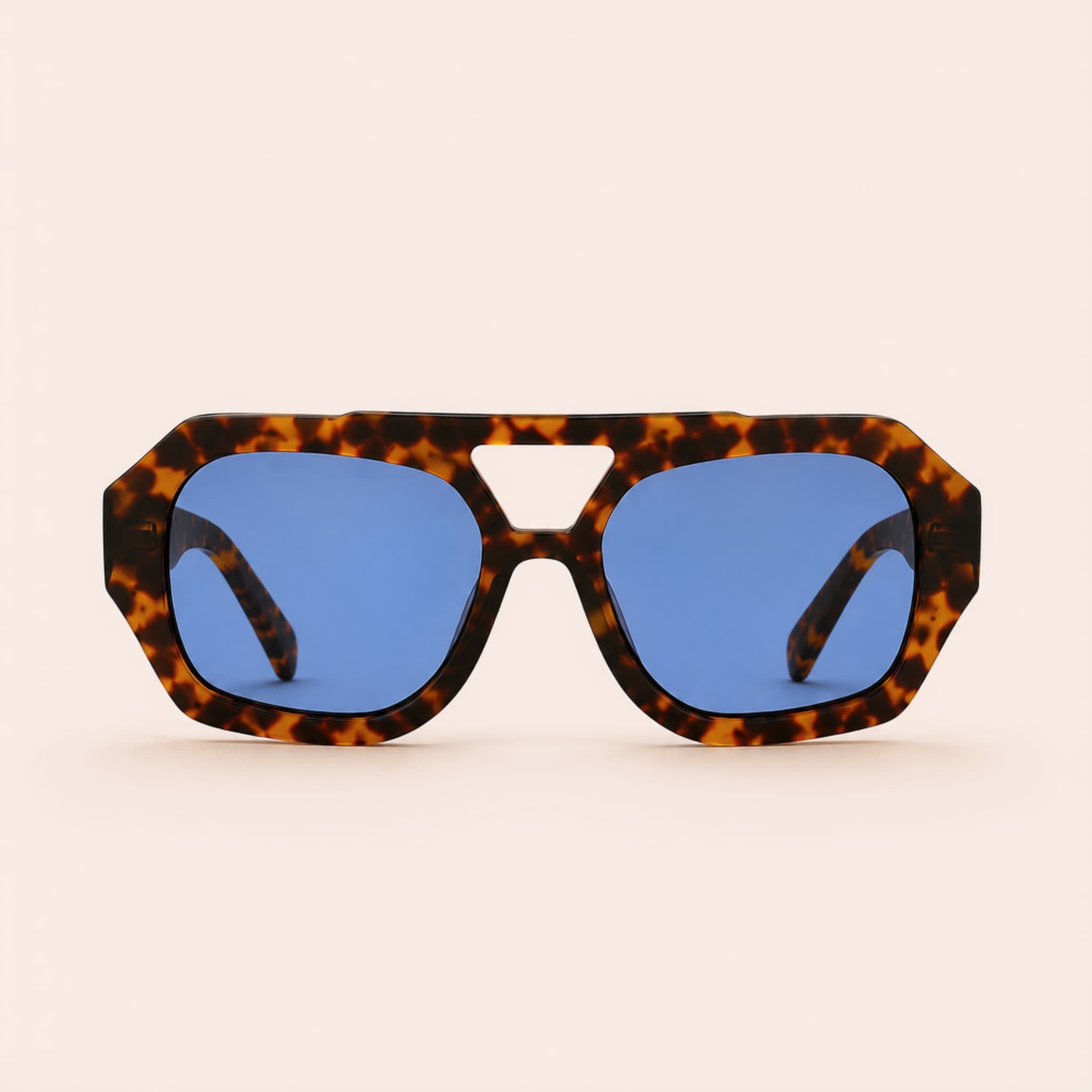 Sunglass Model cala oversize geometrical frontal view variant amber blue
