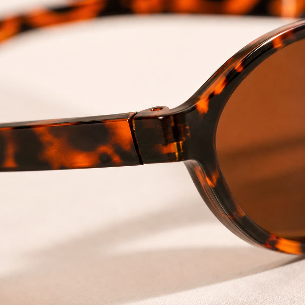 Sunglass Model luna cateye hinge detail view variant leopard 